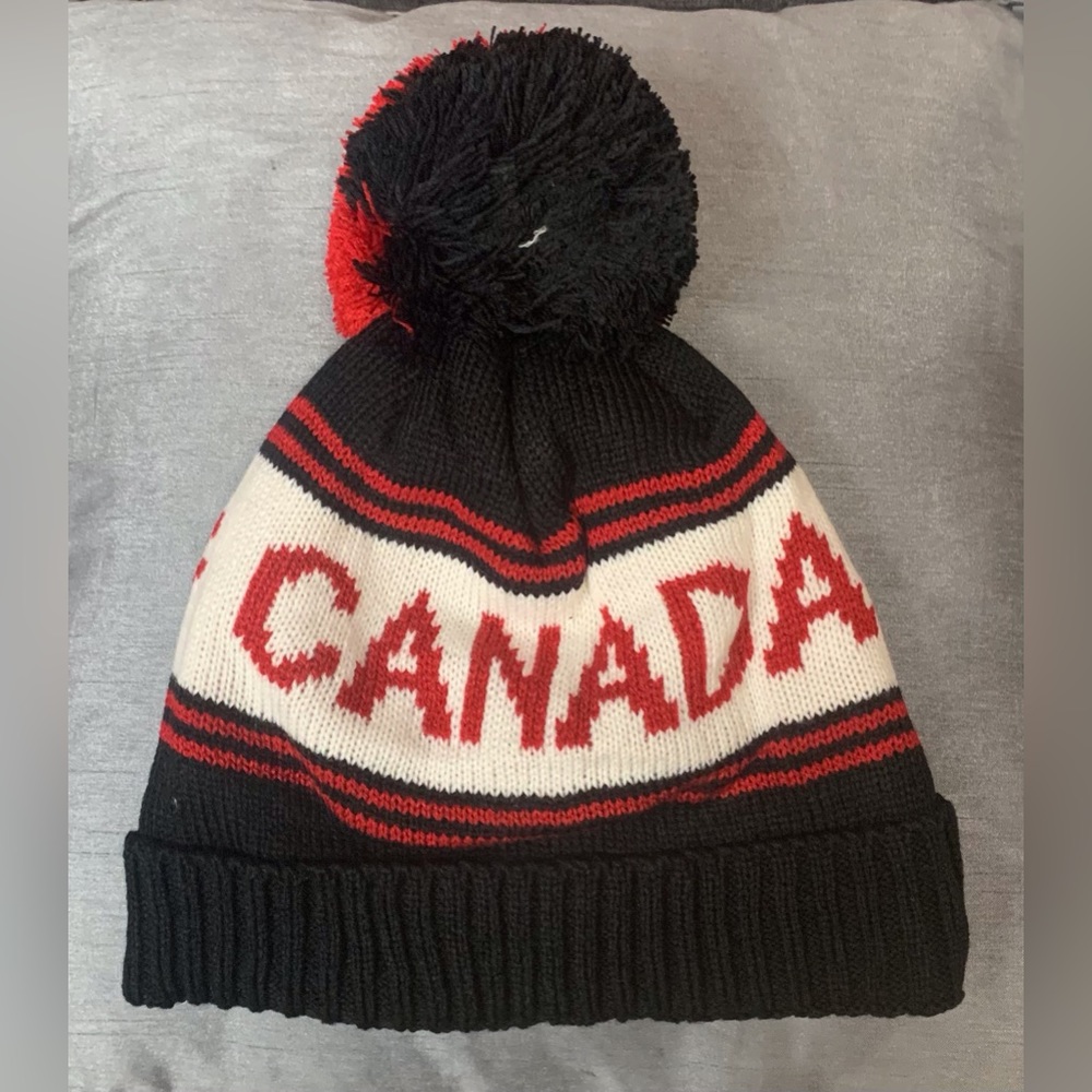 🎈 Cuffed Canada Toque-Black (Unisex)